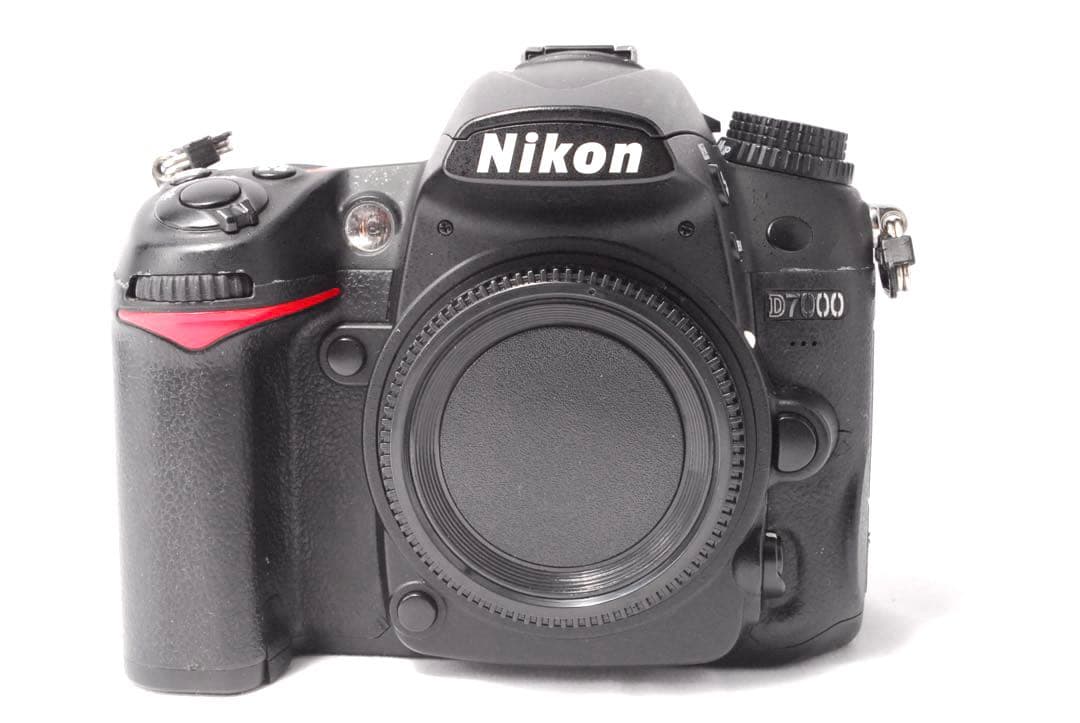カメラデビューセット✨美品✨ニコン D7000✨高速連写＆高画質✨一眼レフカメラ