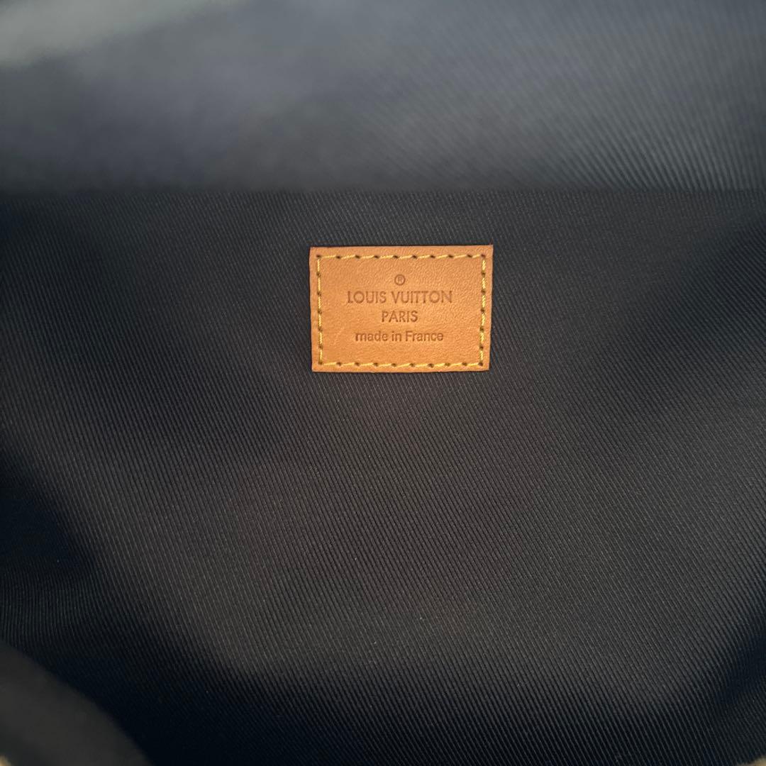 ルイヴィトン　モノグラム　バムバッグ　ボディバッグ　ウエストポーチ