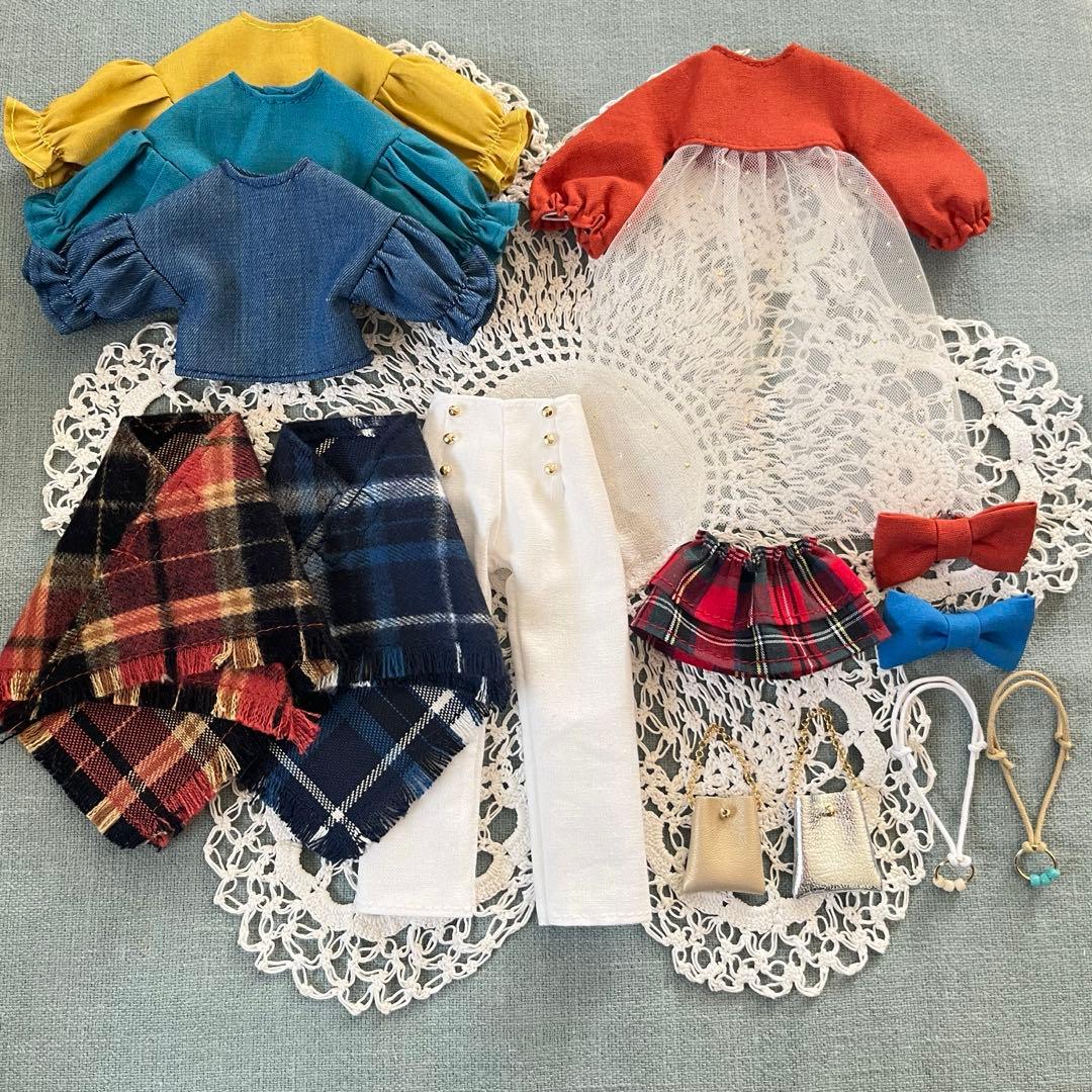 4546 あ　22cmドール服 ハンドメイド