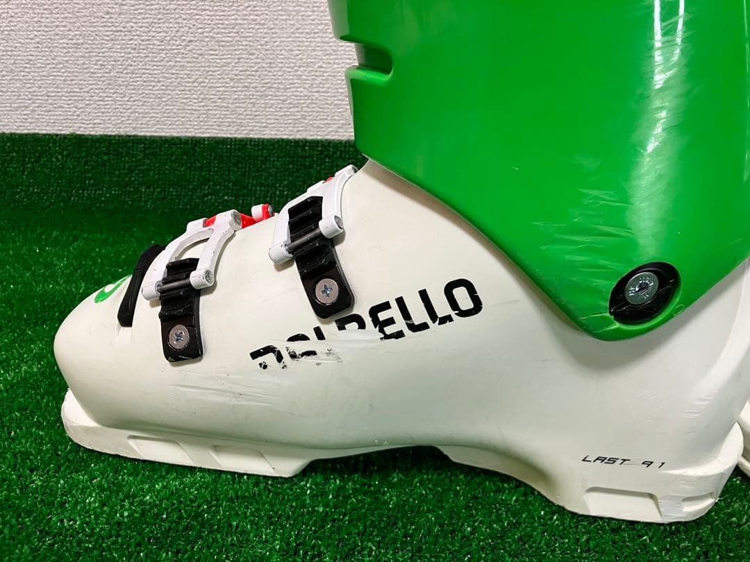 DALBELLO　ダルベロ　スキーブーツ　DRS130　260-265