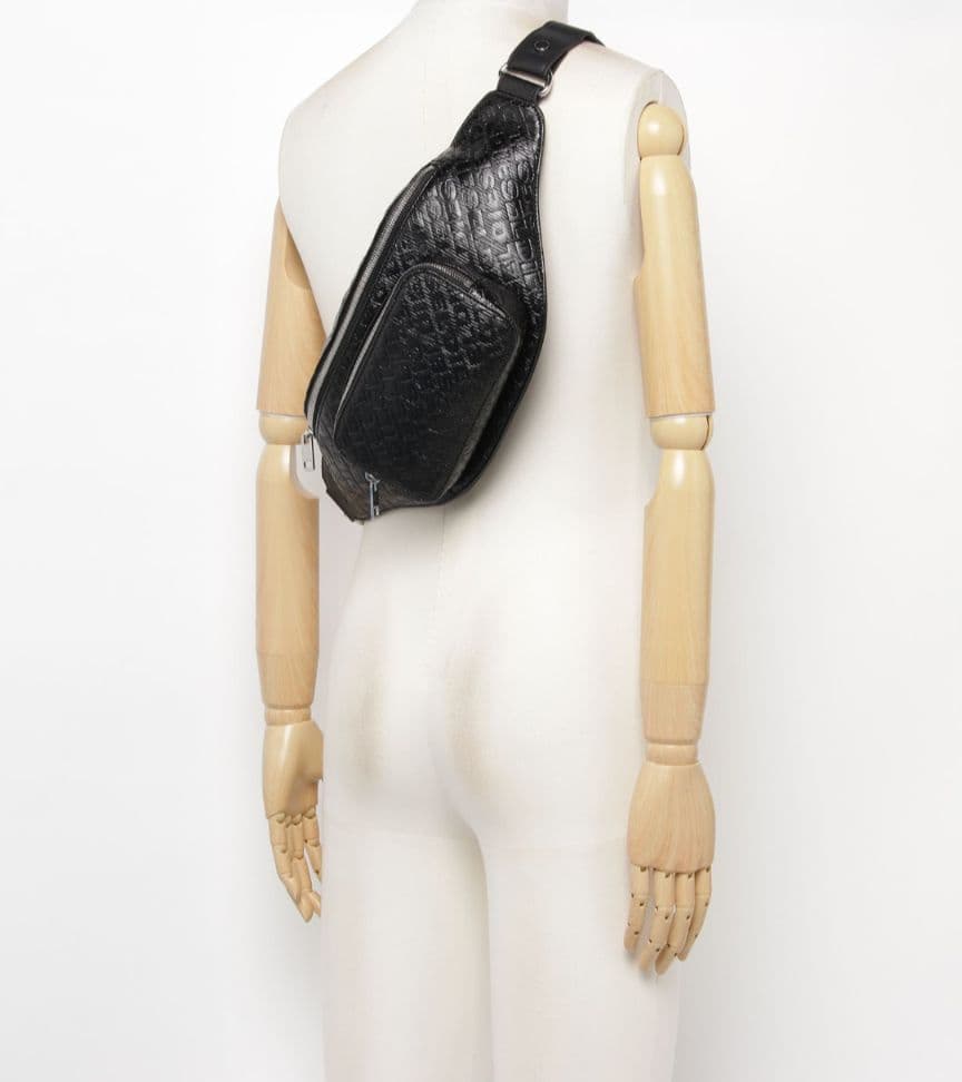 DIESEL　黒 ボディバッグ・ウエストポーチ