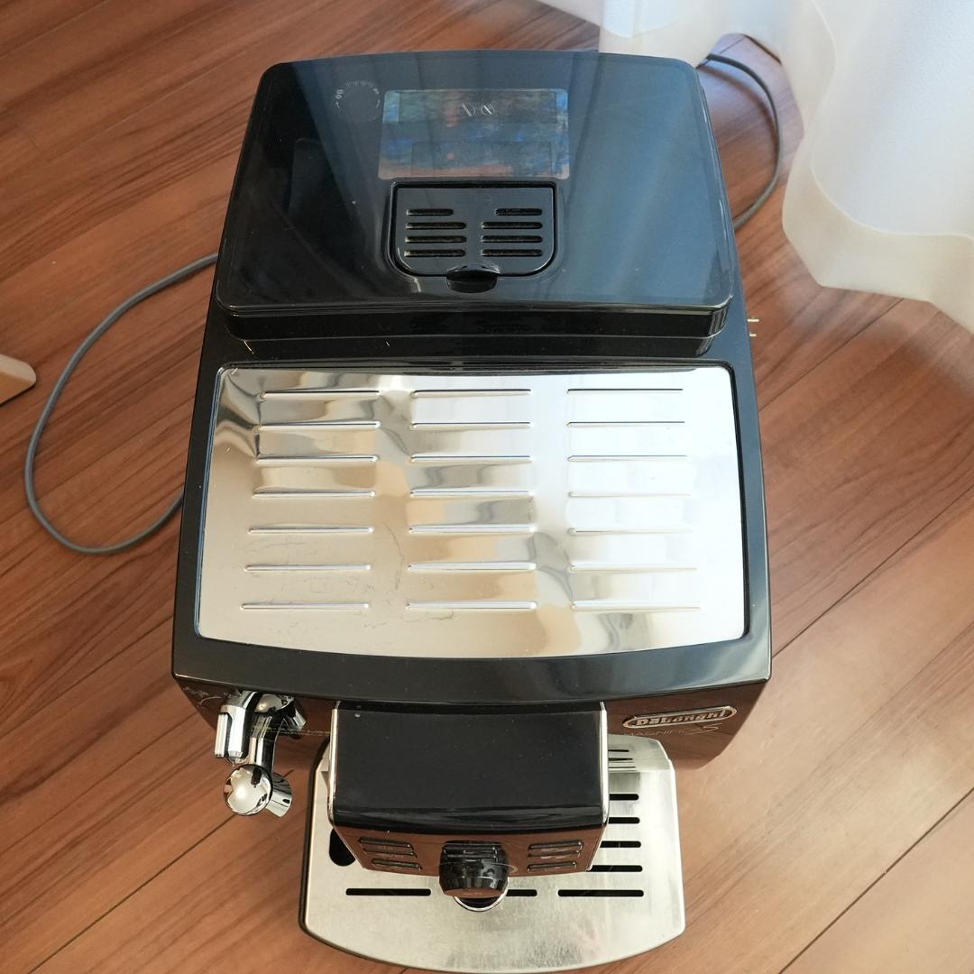 k*i様 【訳あり】De'Longhi Magnifica S デロンギエスプレ
