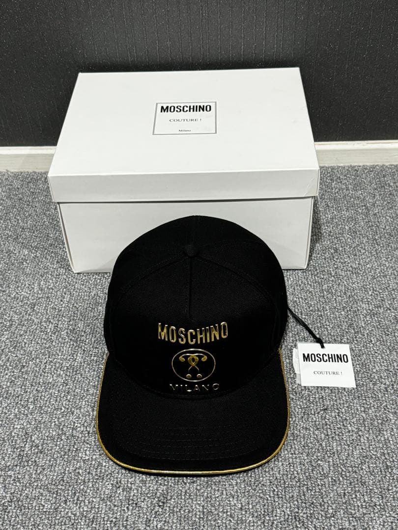 モスキーノ　キャップ　帽子