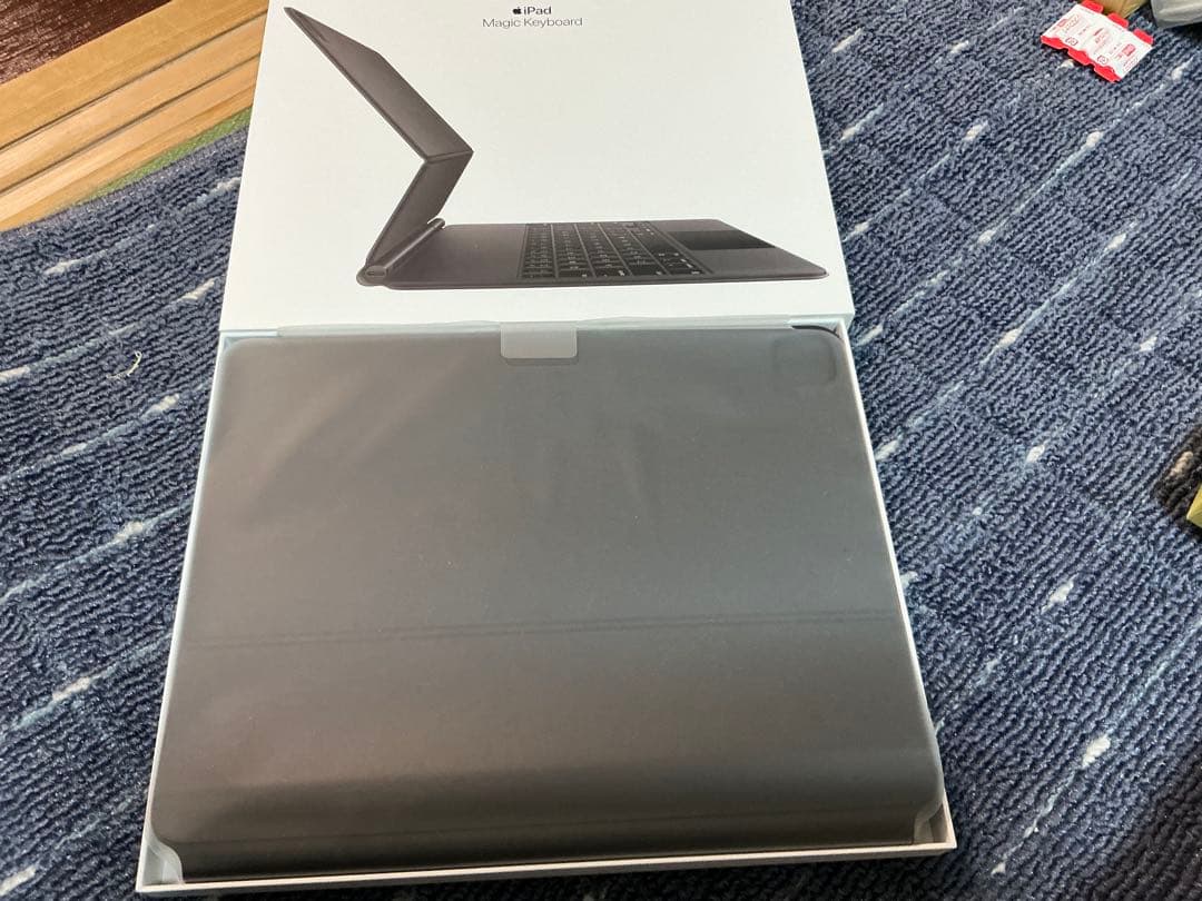 ロビン　Apple Magic Keyboard 12.9インチ用