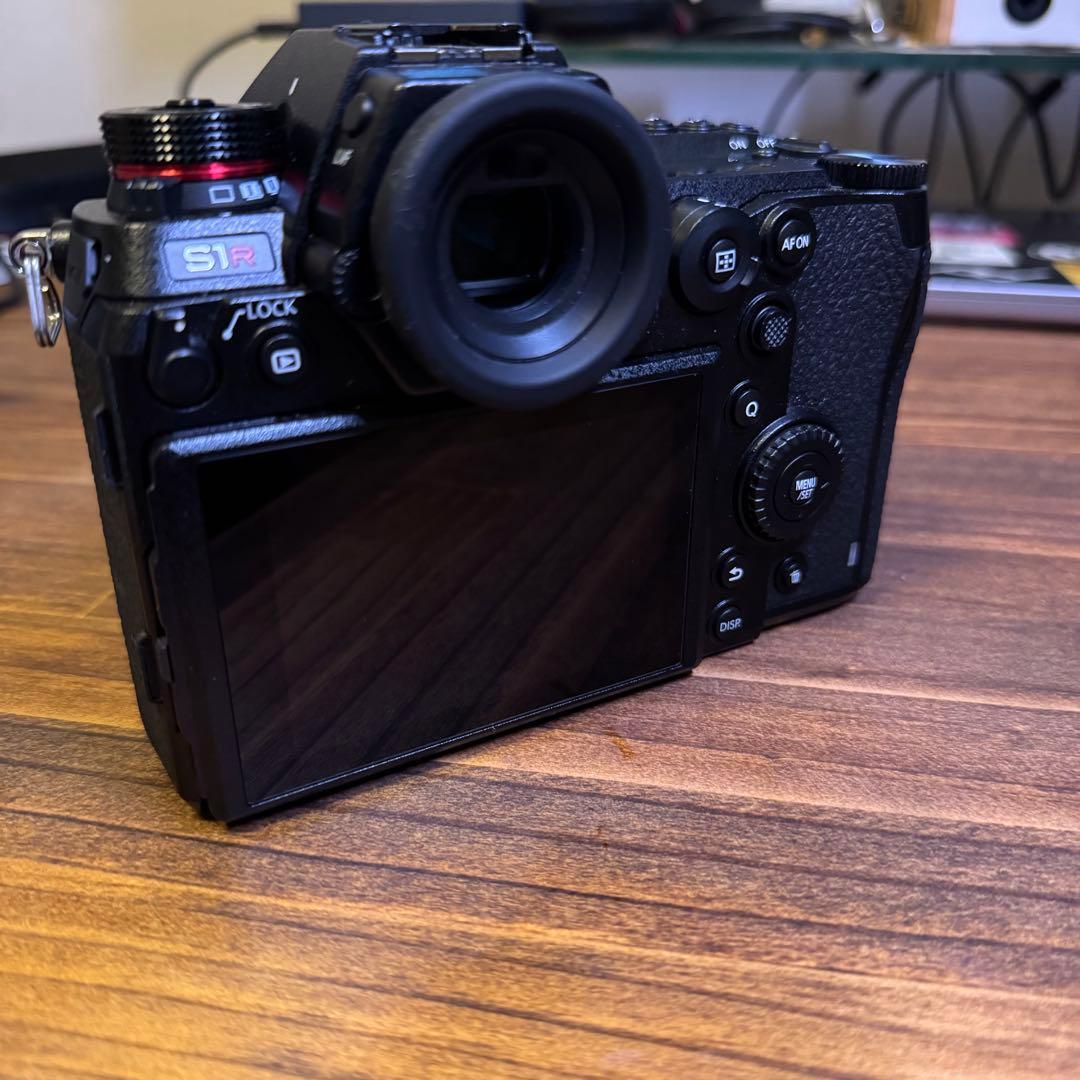 デジタルカメラ LUMIX S1R