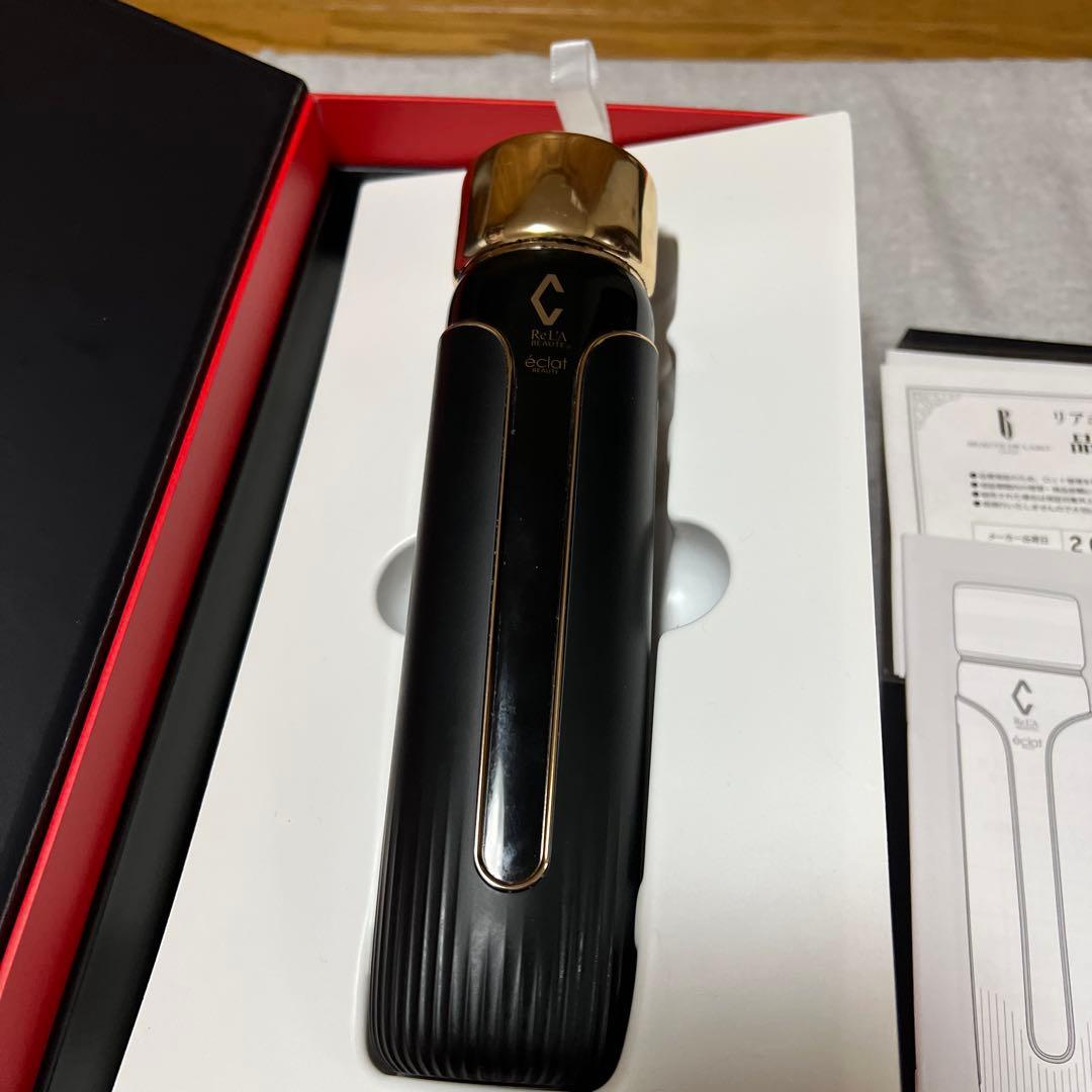 éclat RE001 美顔器 ブラック・ゴールド
