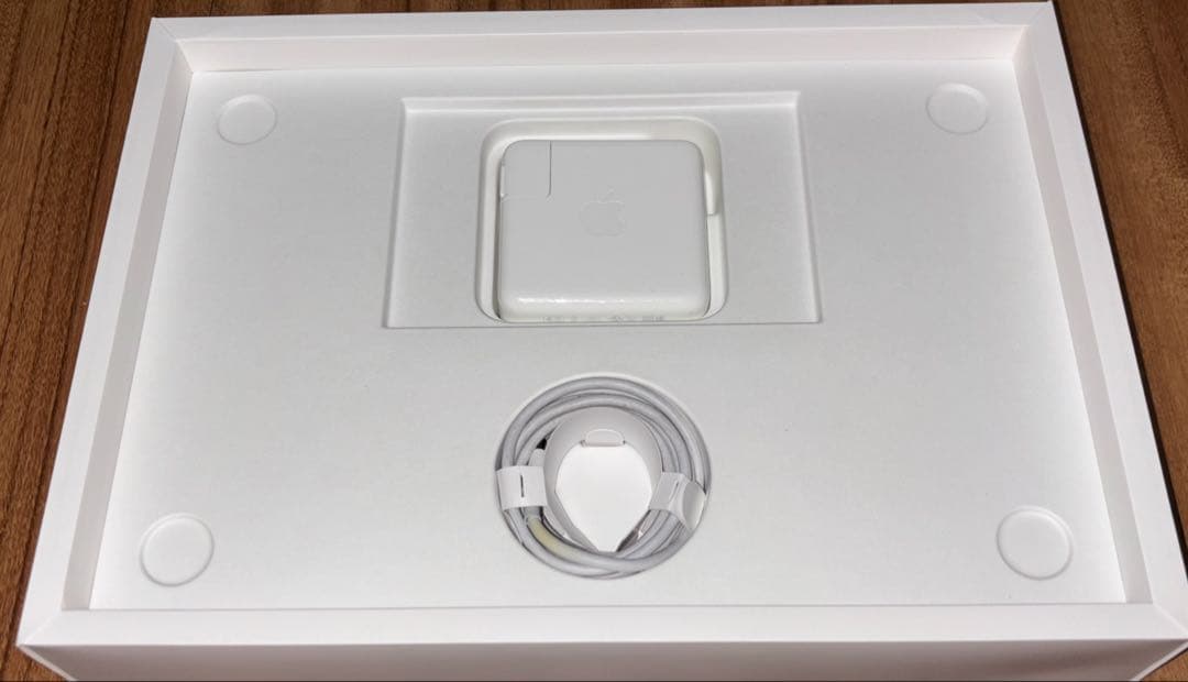 MacBook本体 M2 MacBook Pro 16GB 256GB 13 inch