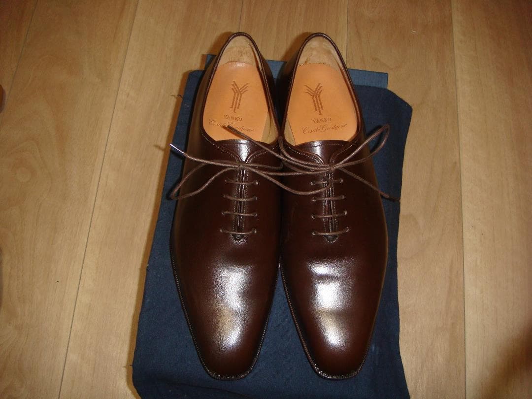 【未使用品】ヤンコ（YANKO）　ホールカット革靴　サイズ８　１４１８３