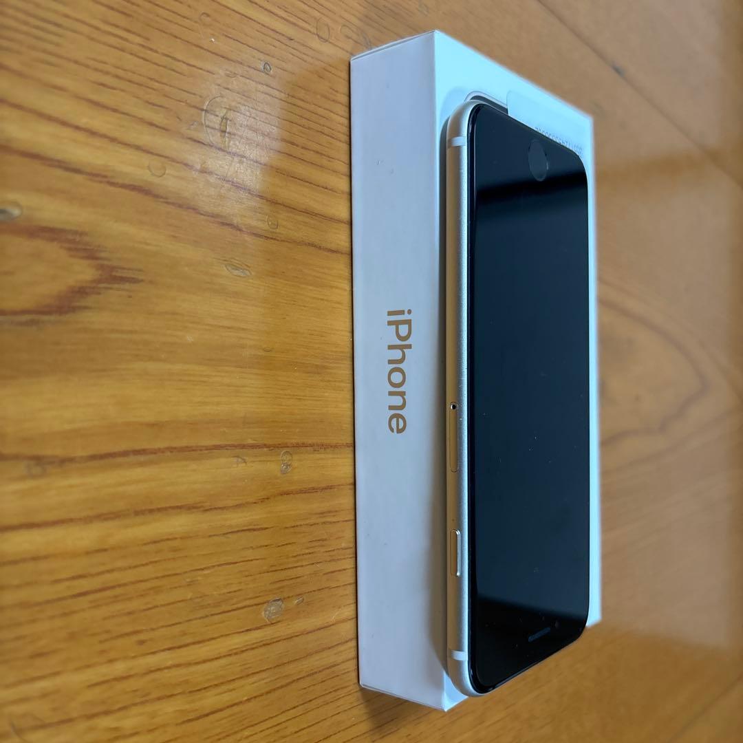 iPhone SE3 64GB SIMフリー