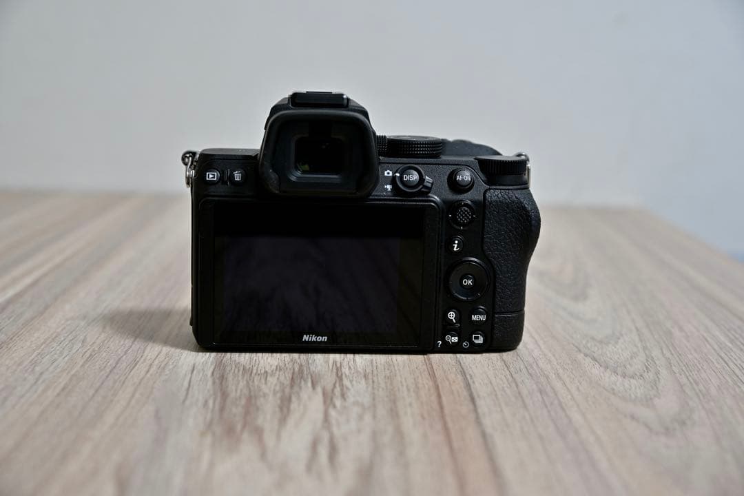 【超美品】Nikon Z5 ボディ ミラーレス一眼フルサイズ