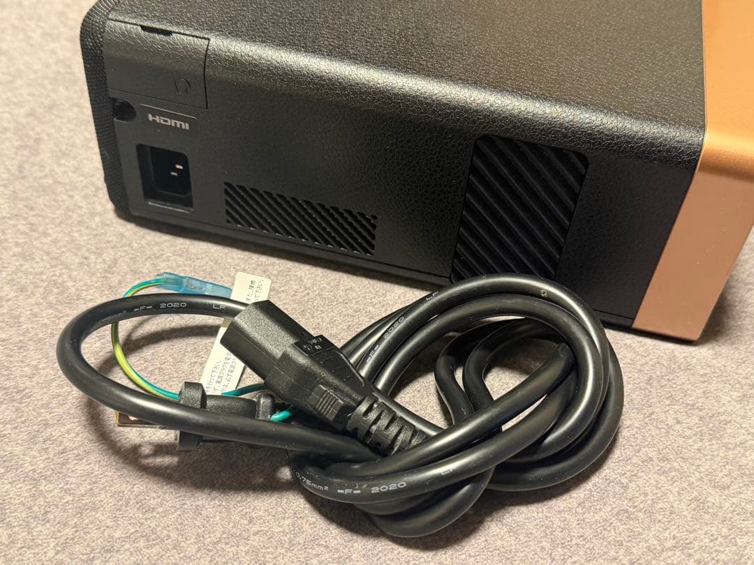 EPSON EF-100B プロジェクターセット