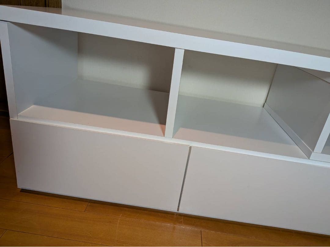 ■送料込■LOWYA伸縮式テレビ台 白 収納家具テレビボード24-40型推奨 棚