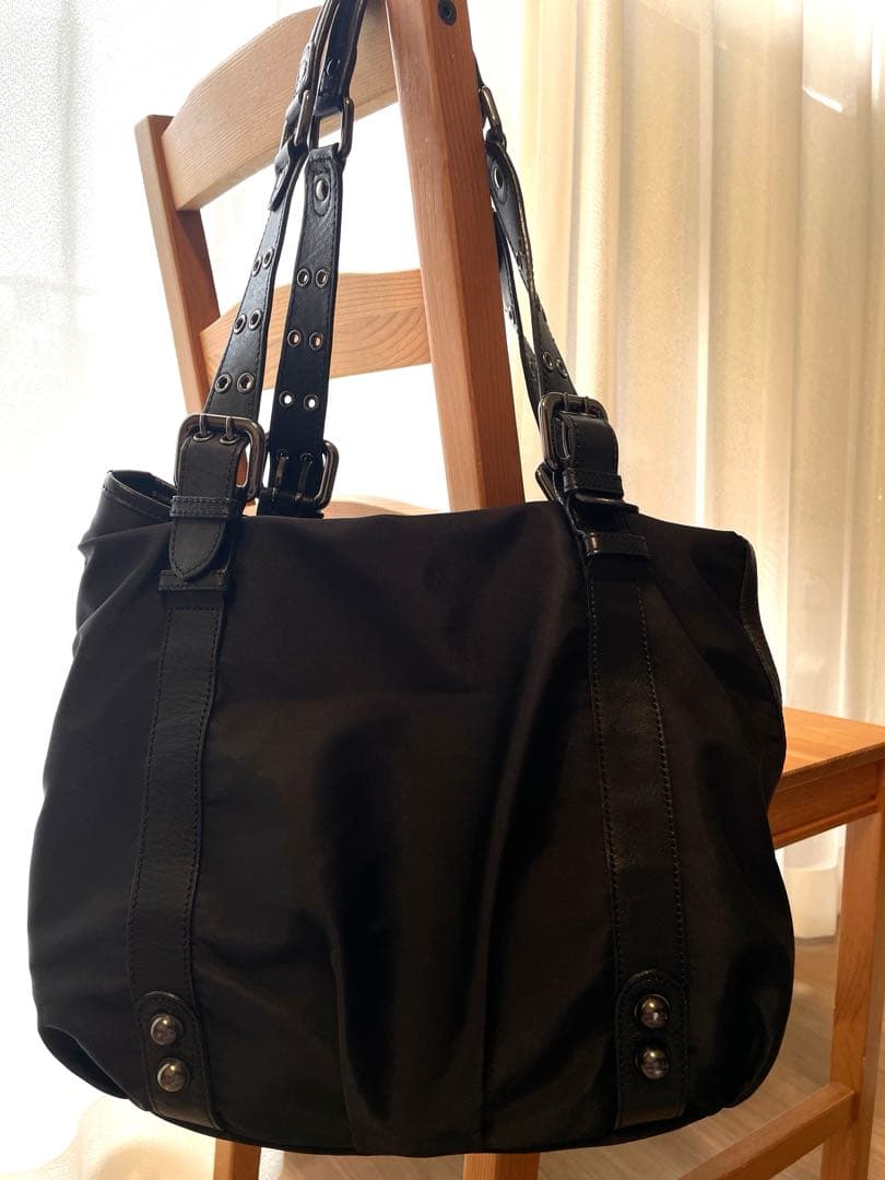 BURBERRY BLUE LABEL ハンドバッグ　黒