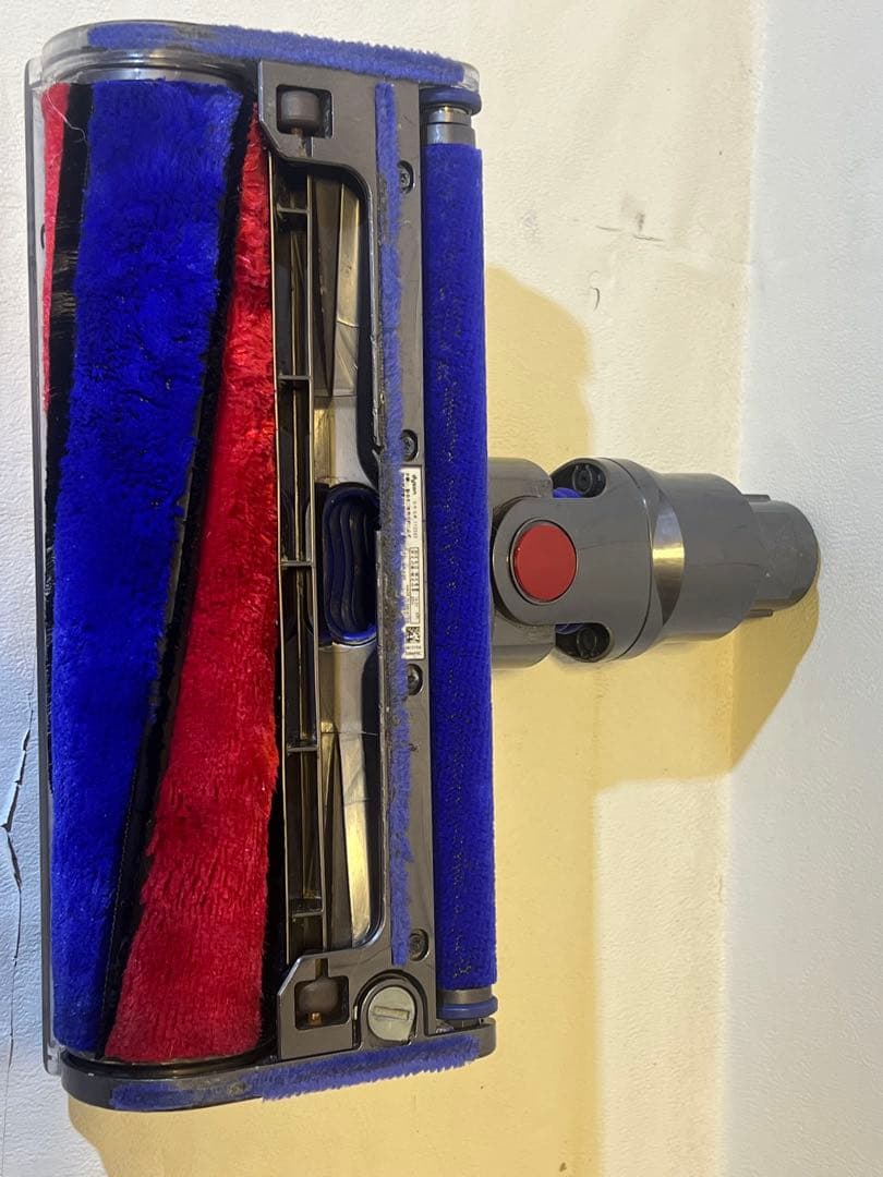 動作品ダイソンコードレス掃除機 dyson sv12 V10 bw