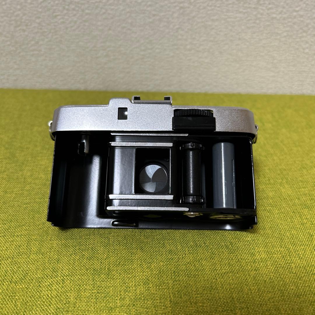 動作品 希少なレンズF2.8 30mm OLYMPUS PEN S