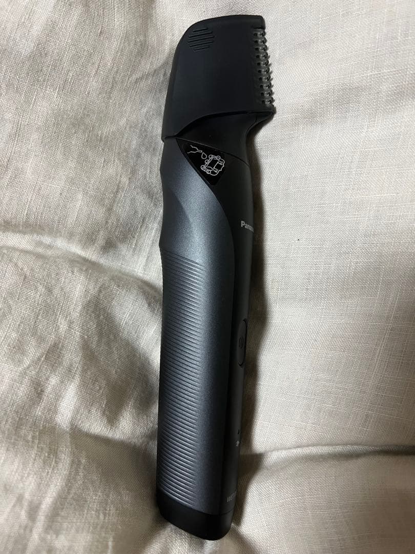 Panasonic ER-GK82 ボディトリマー　顔、全身使用可能