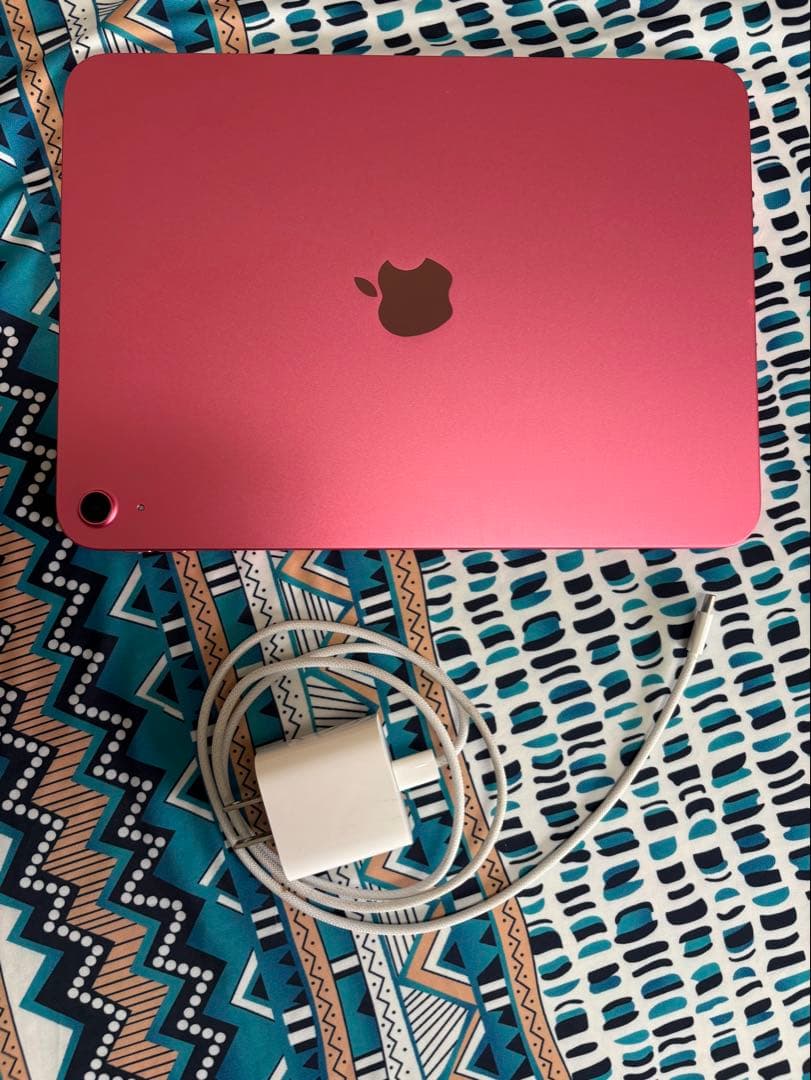 Apple iPad A16 128GB Wi-Fi/電源アダプタ/充電ケーブル