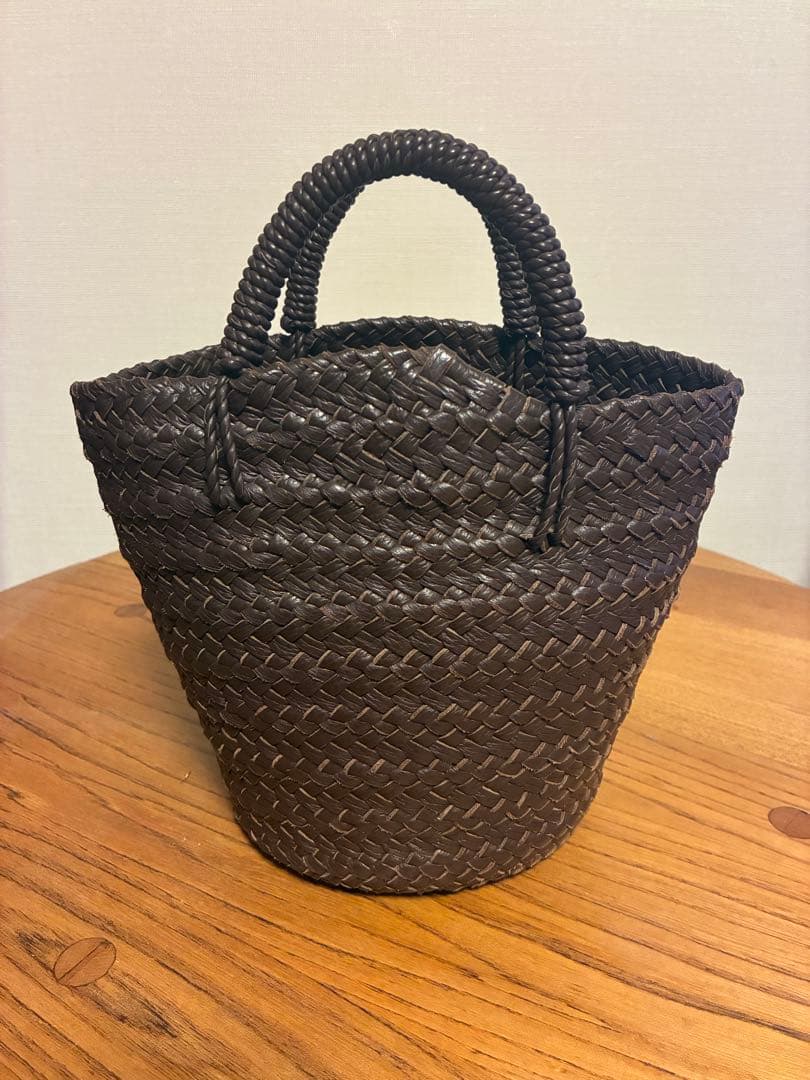 Aeta フルレザーカゴバック