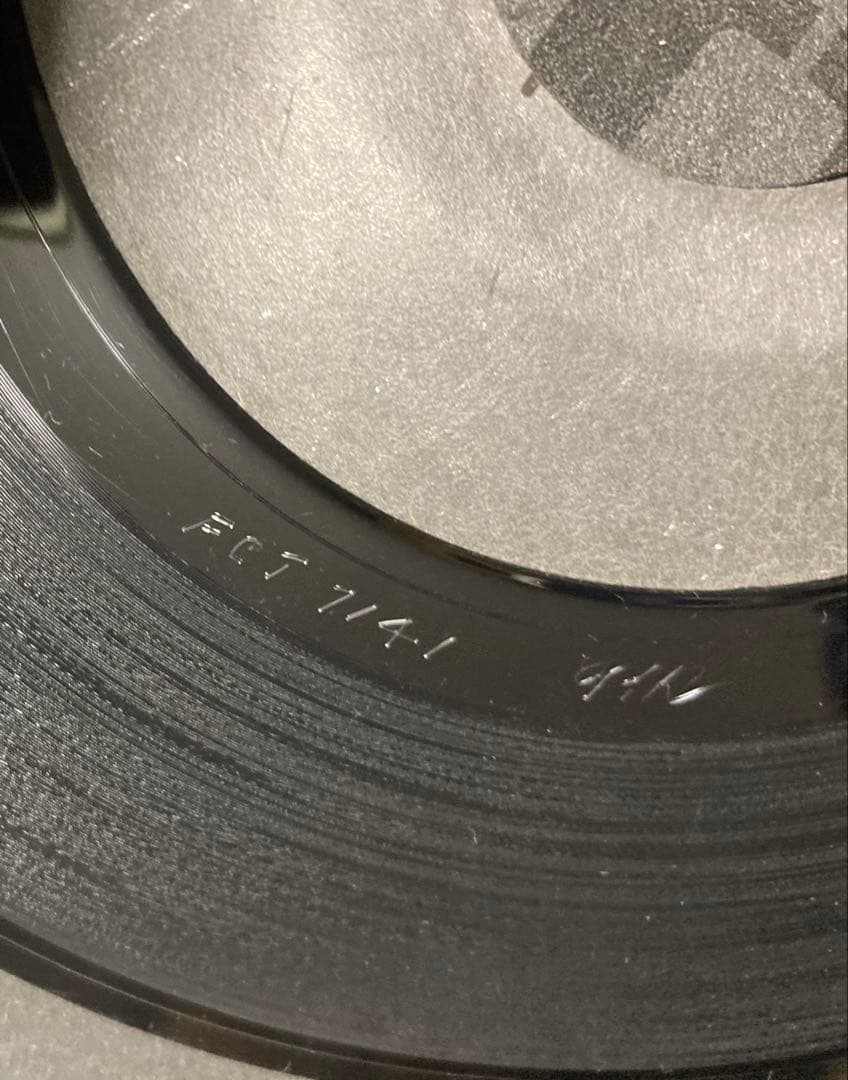 【JDI】Make Yourself Comfortable /Hot Nosh