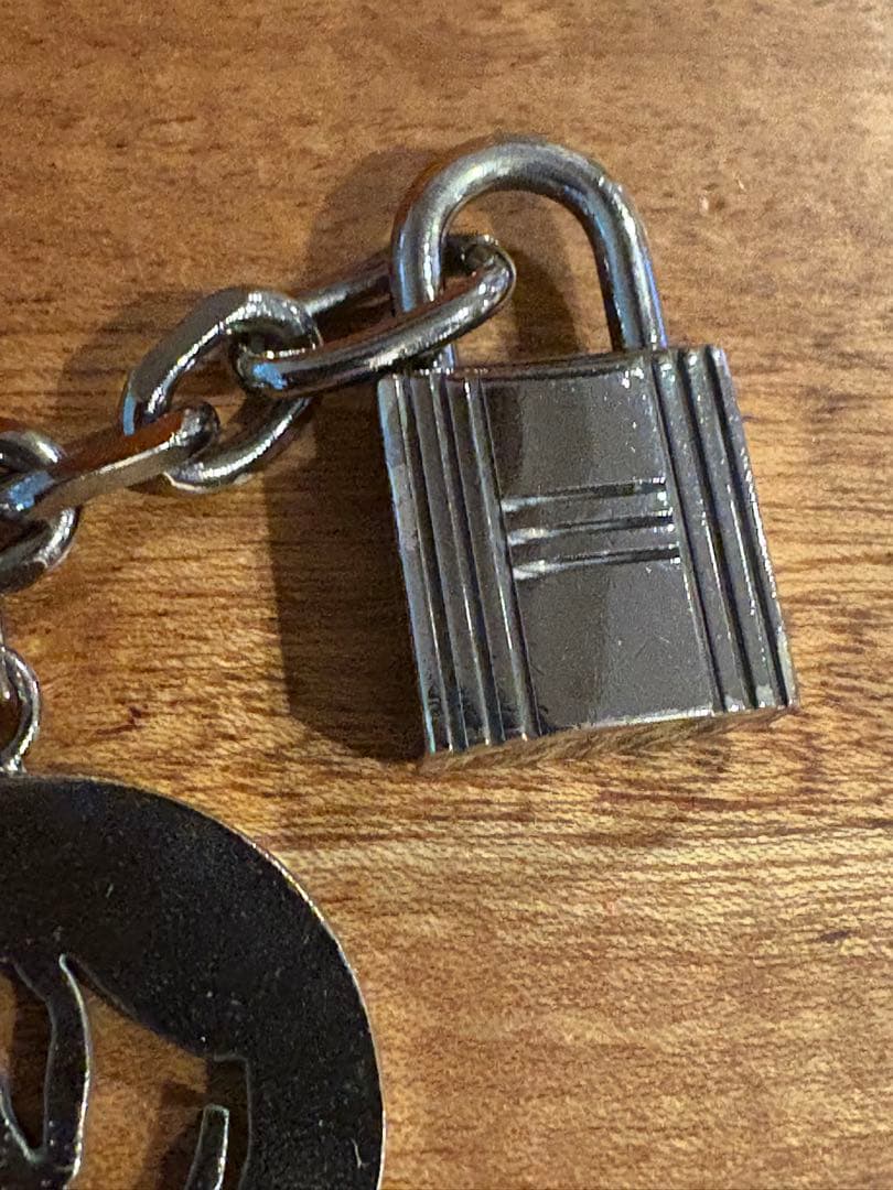 エルメス HERMES チャーム アミュレット4 ブルロック