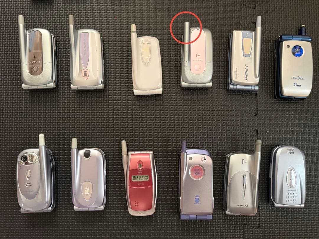 携帯電話　モックアップ23個と小型カメラTOREVAのモック