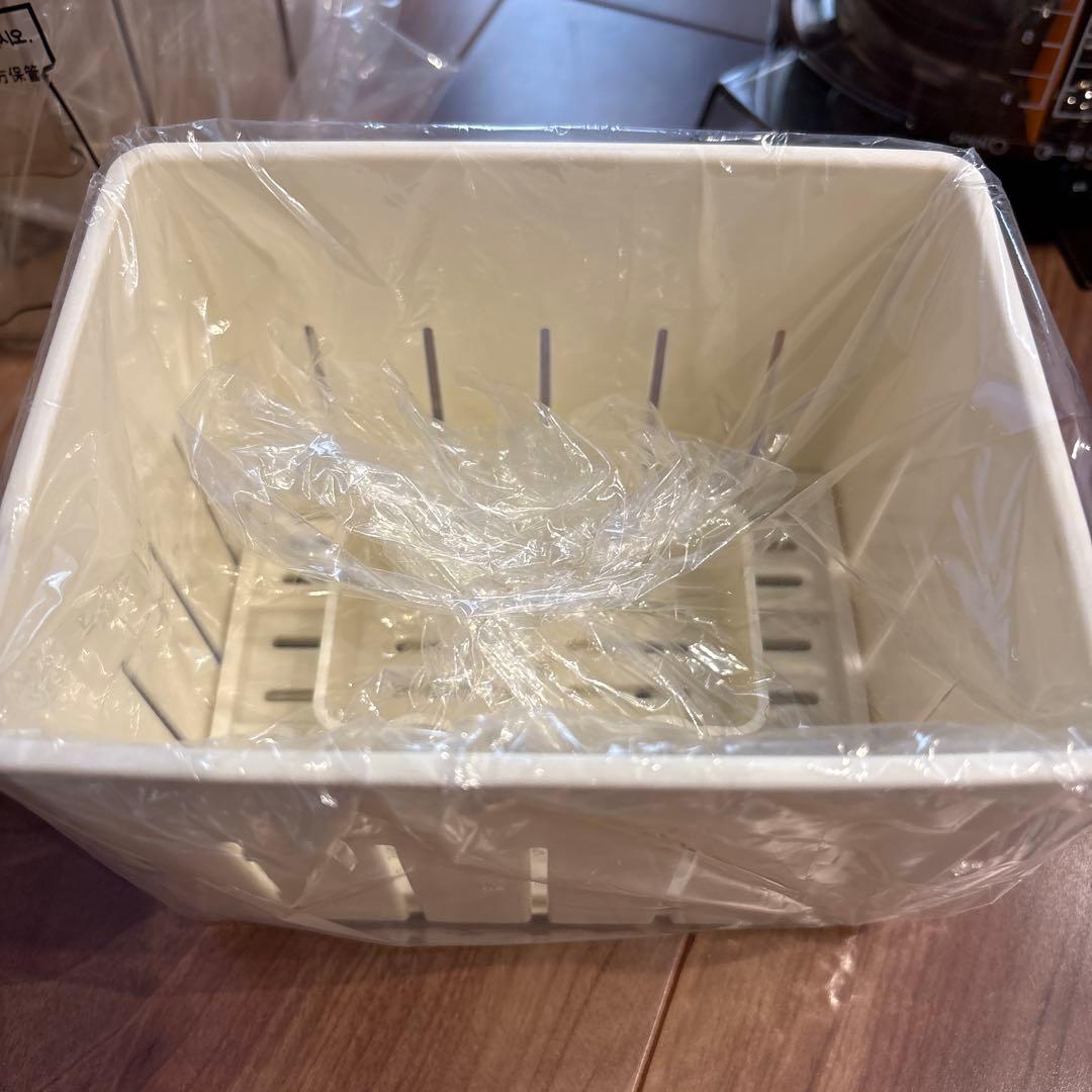 HUROM H2H-RBA11 ジューサー　新品　フェラーリレッド