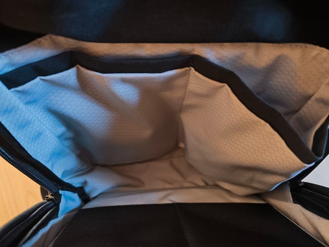 アルパカ メトロバックパック 12L ブラック Alpaca