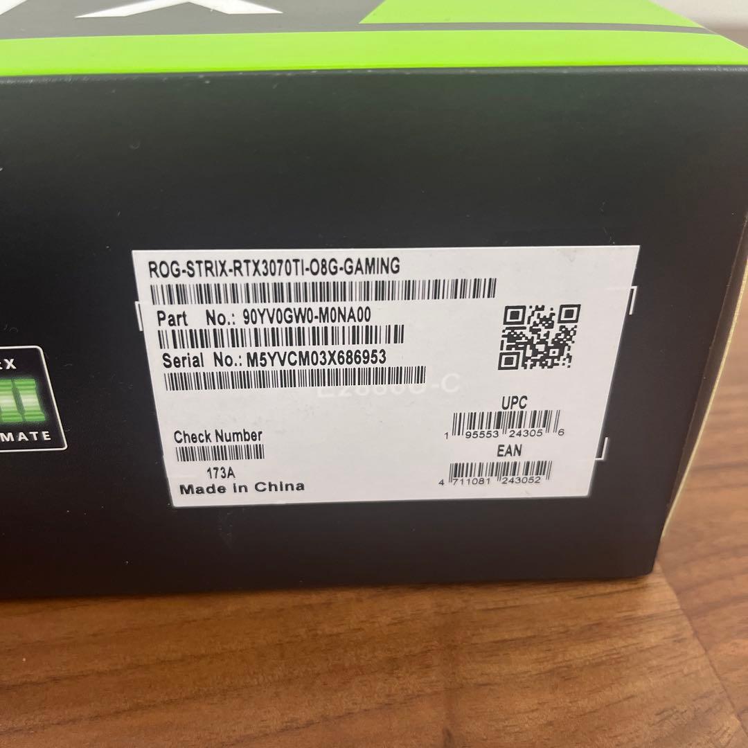 グラフィックボード・グラボ・ビデオカード ASUS ROG Strix NVIDIA GeForce RTX 3070Ti