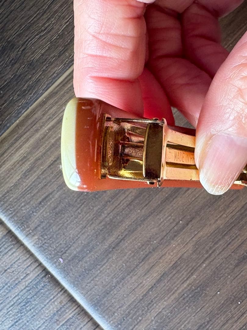 CHANEL シャネル　ロゴ入り　髪留め　バレッタ