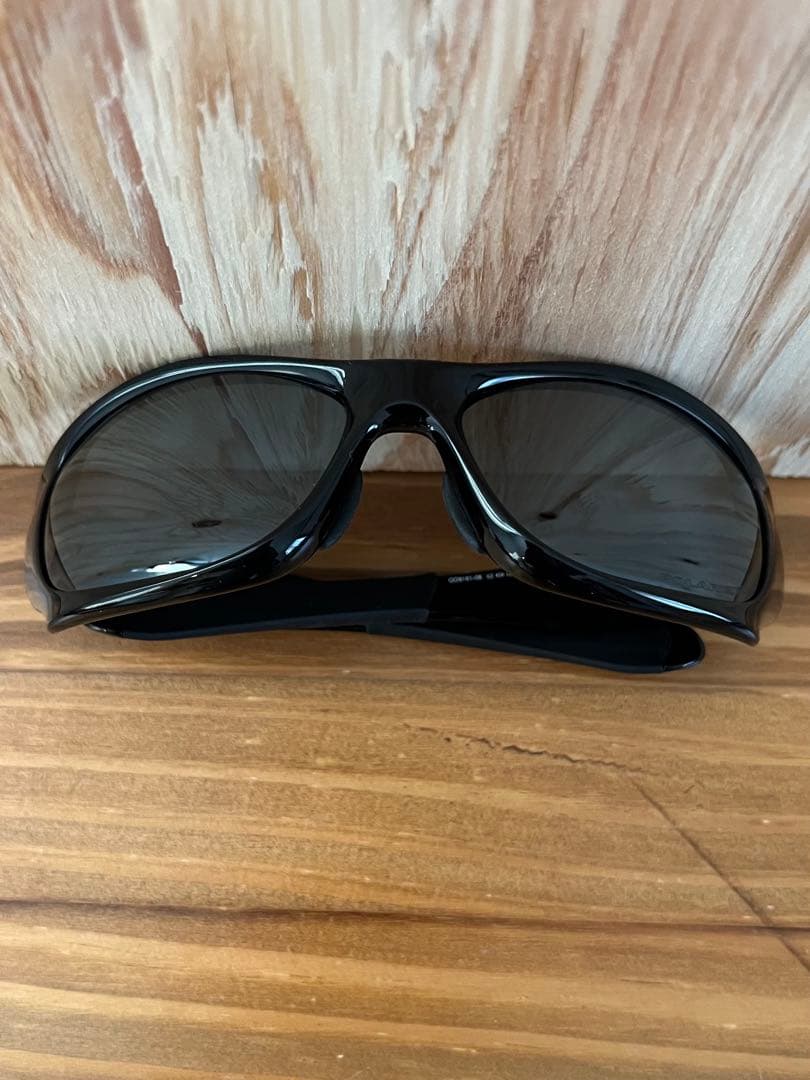 オークリー　ピットブル