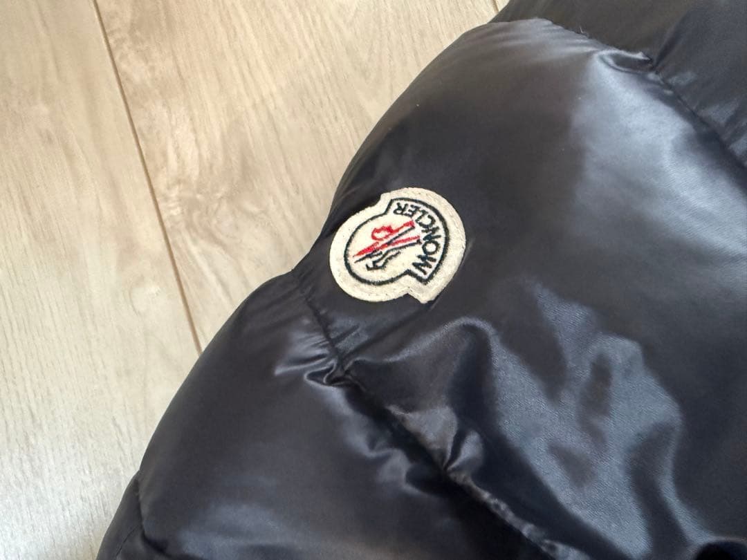 美品！モンクレールのダウンジャケット　MONCLER