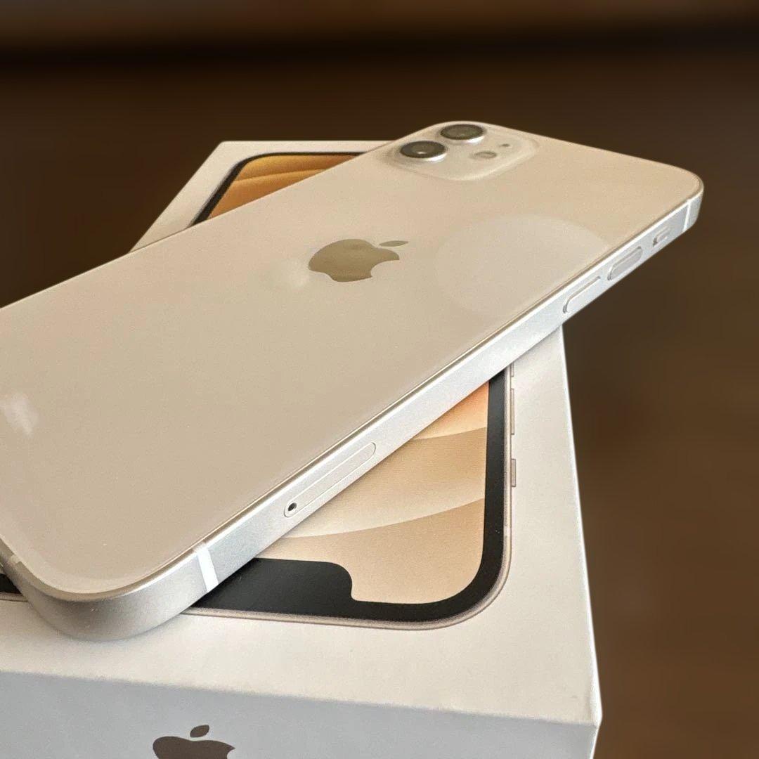iPhone12 ホワイト64GB