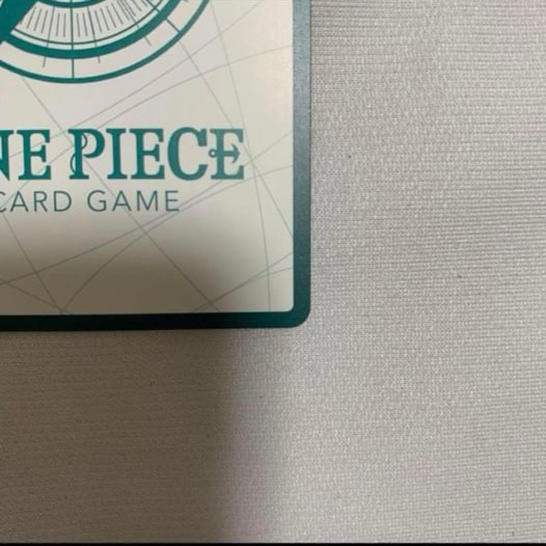 ワンピースカード「ウタ・ドンカード」スーパーパラレル