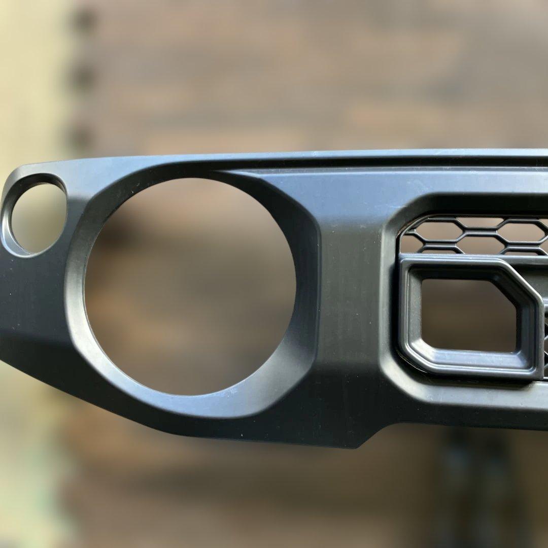 ジムニー　マークレスグリル LANBO JB64.JB74 マットブラック