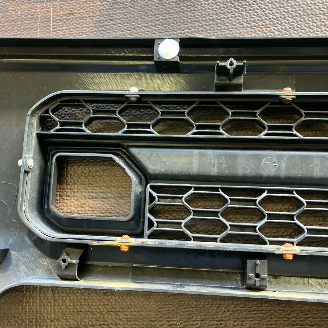 ジムニー　マークレスグリル LANBO JB64.JB74 マットブラック