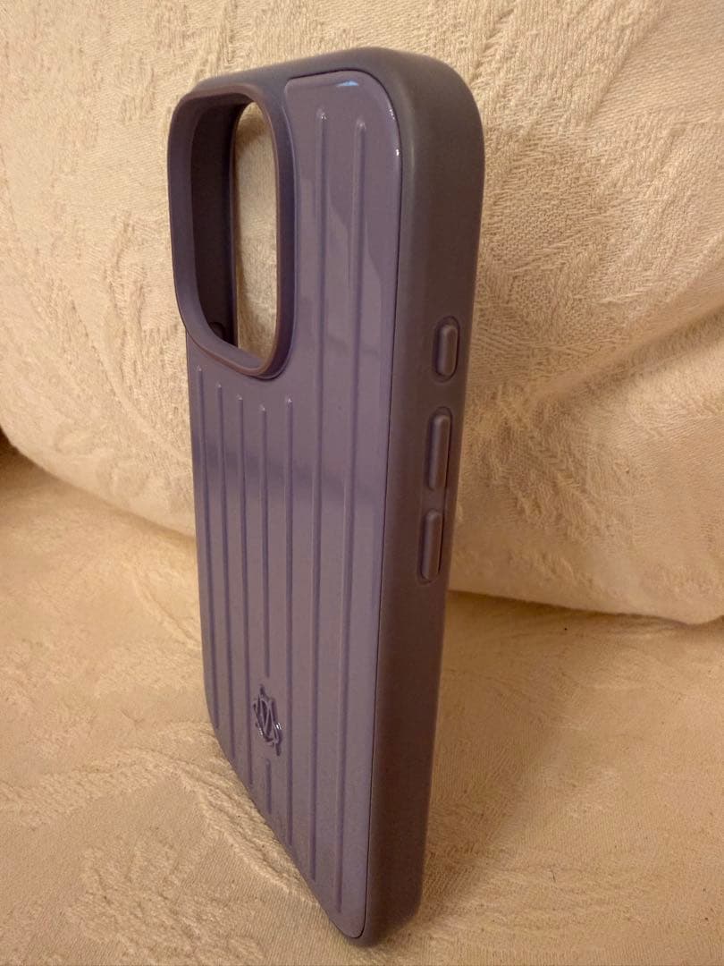 RIMOWA iPhone用ケース パープル　16 Pro