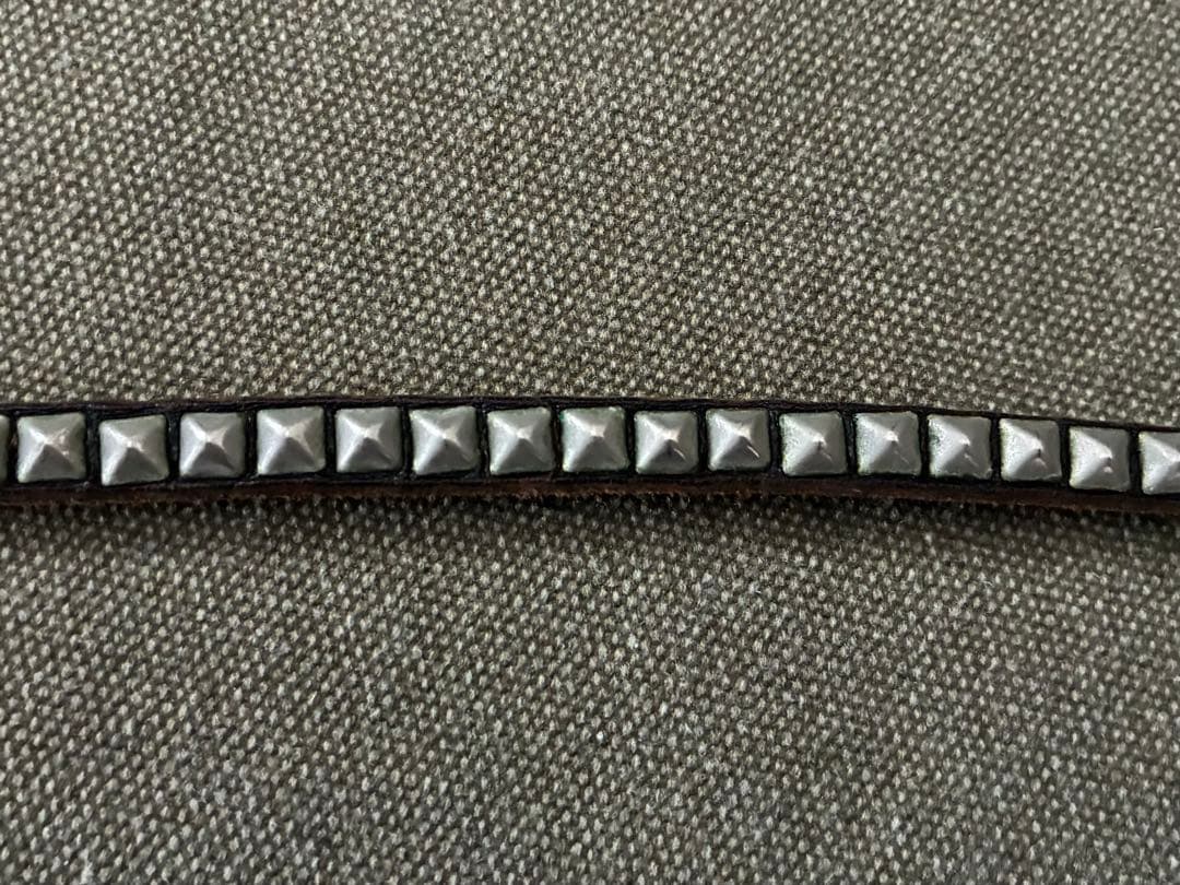 【HTC】スタッズ レザーウォレットコード ダークブラウン