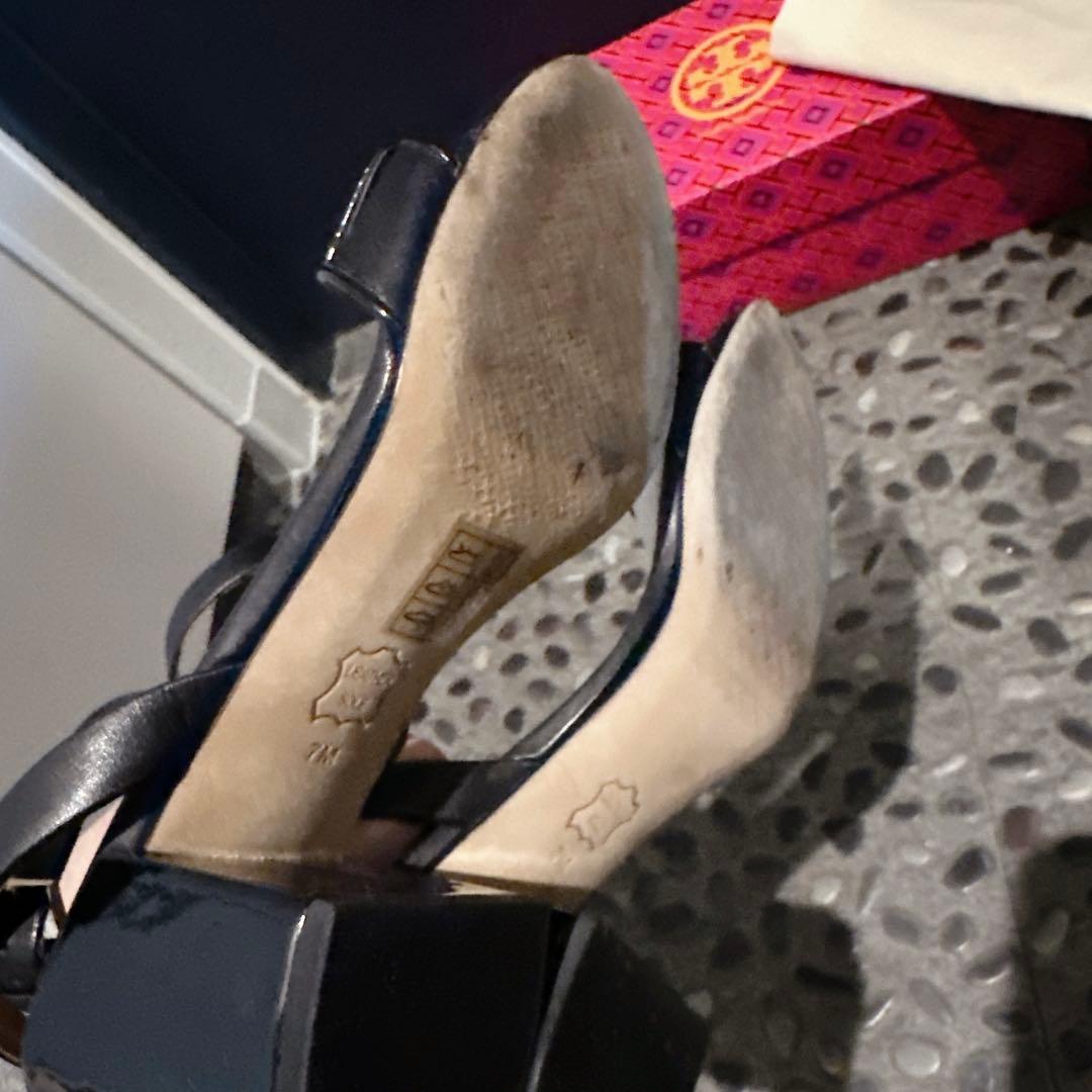 美品 トリーバーチ サンダル アンクルストラップ ブラック