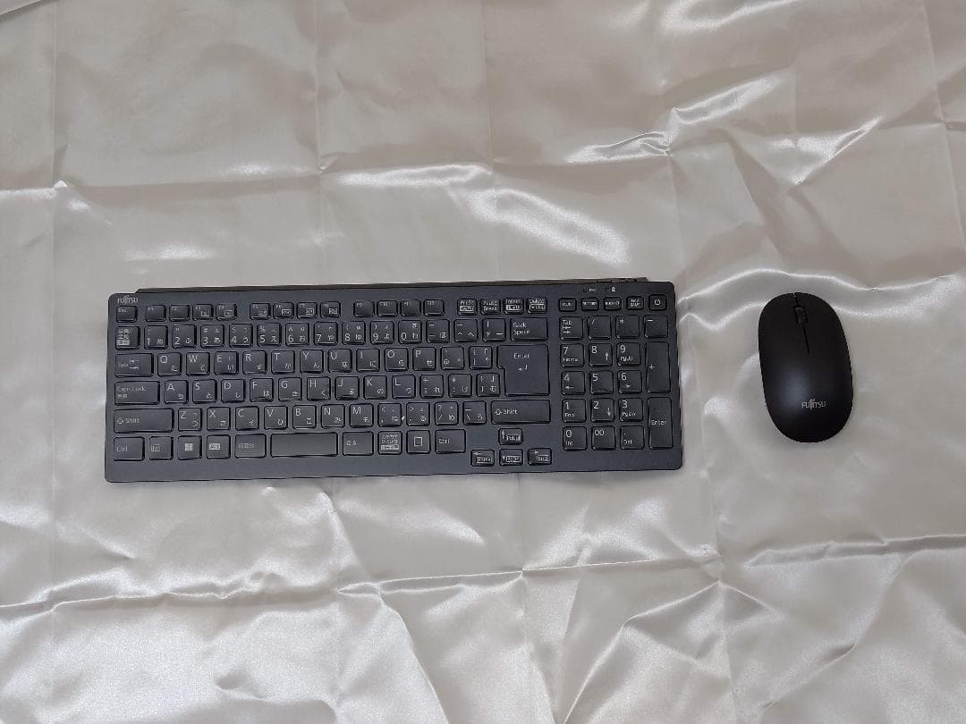 富士通 デスクトップパソコン 23.8インチ ESPRIMO WF1/H3