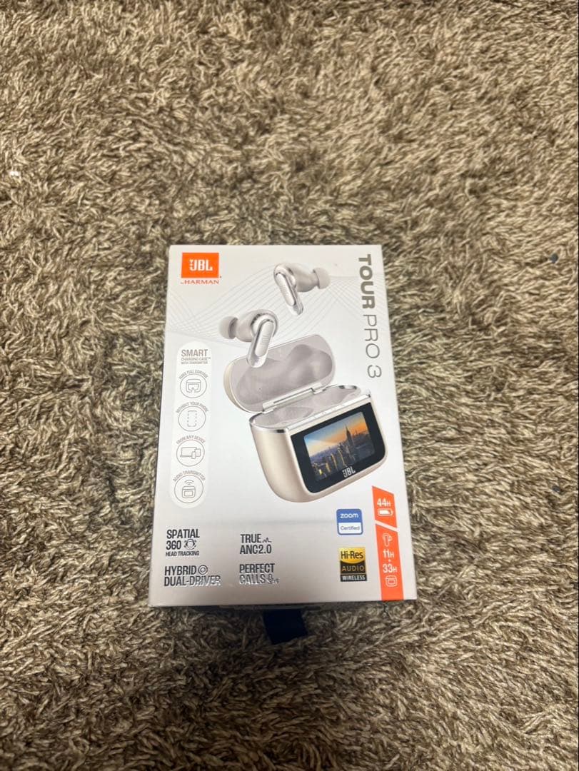 JBL tour pro 3ワイヤレスイヤホン