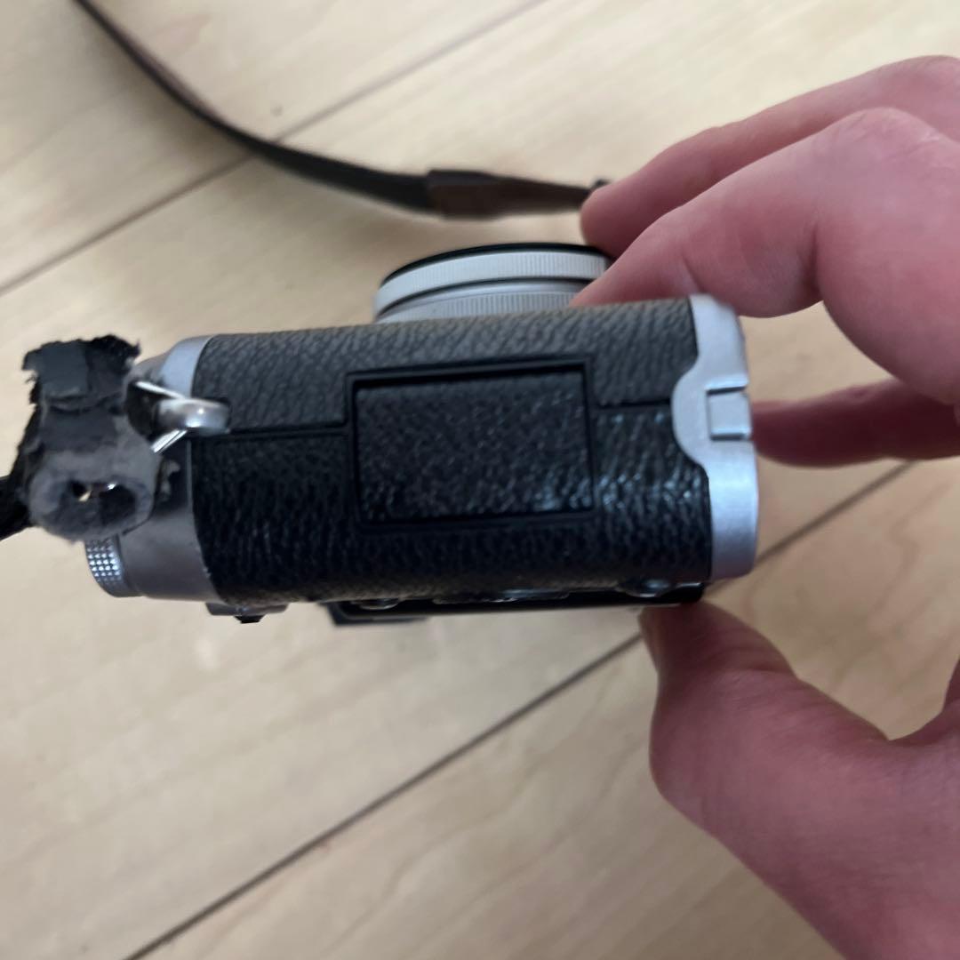 富士フイルムFain Pix X100 シルバー