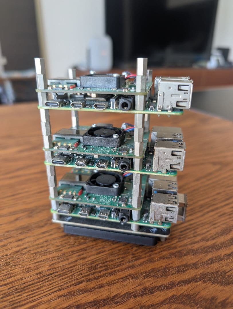 Raspberry Pi 4B 8GB(3台) & Intel NUC(1台)