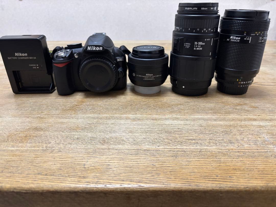★ Nikon D3100 デジタル一眼レフ レンズ3個セット ★ 付属品有り