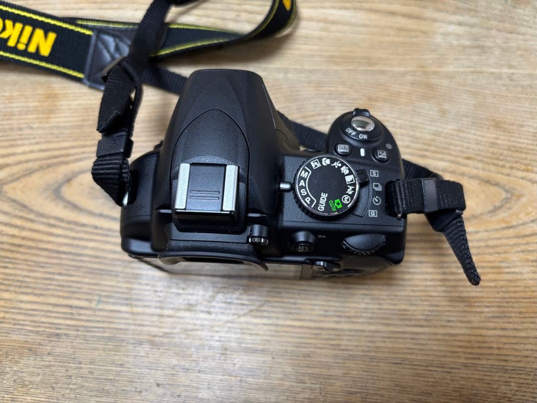 ★ Nikon D3100 デジタル一眼レフ レンズ3個セット ★ 付属品有り