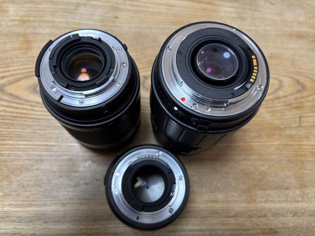 ★ Nikon D3100 デジタル一眼レフ レンズ3個セット ★ 付属品有り