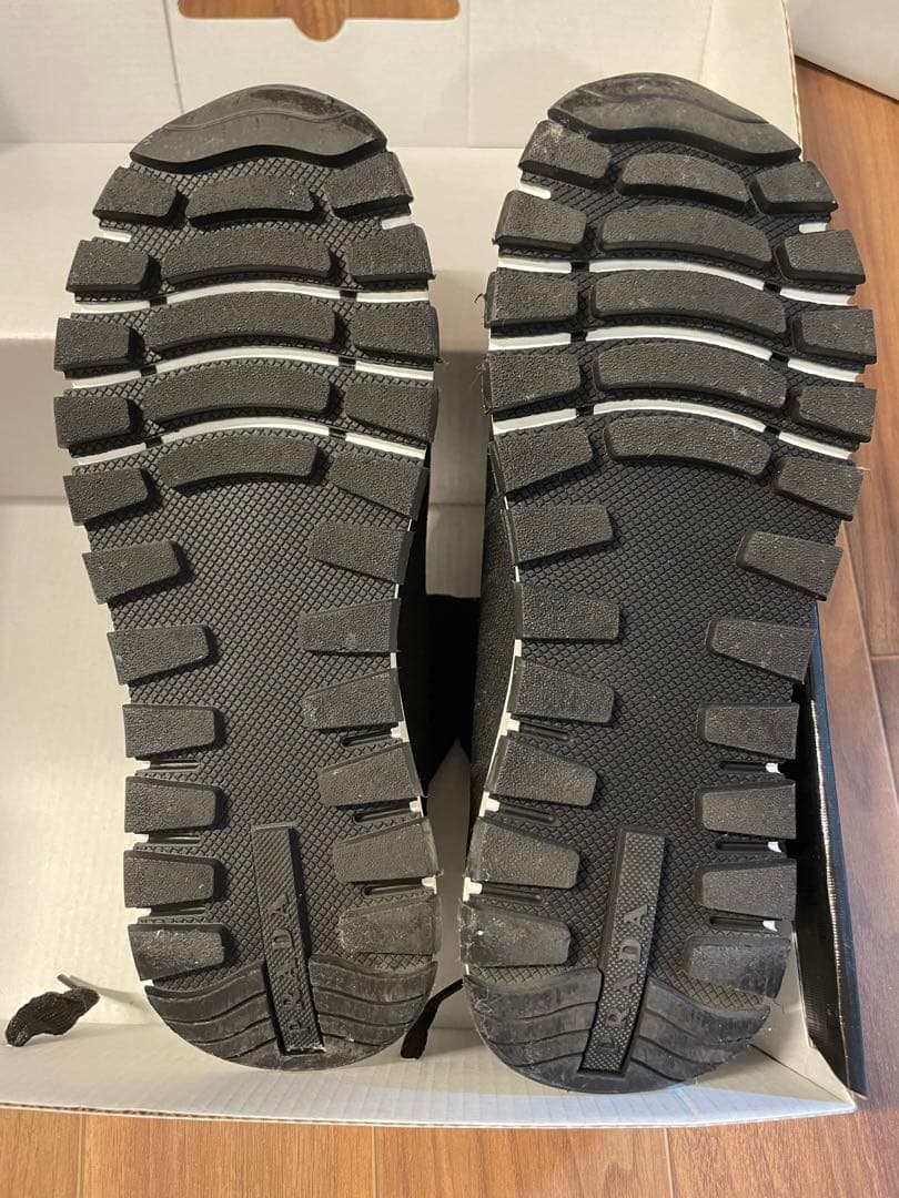 プラダ ソックスブーツ