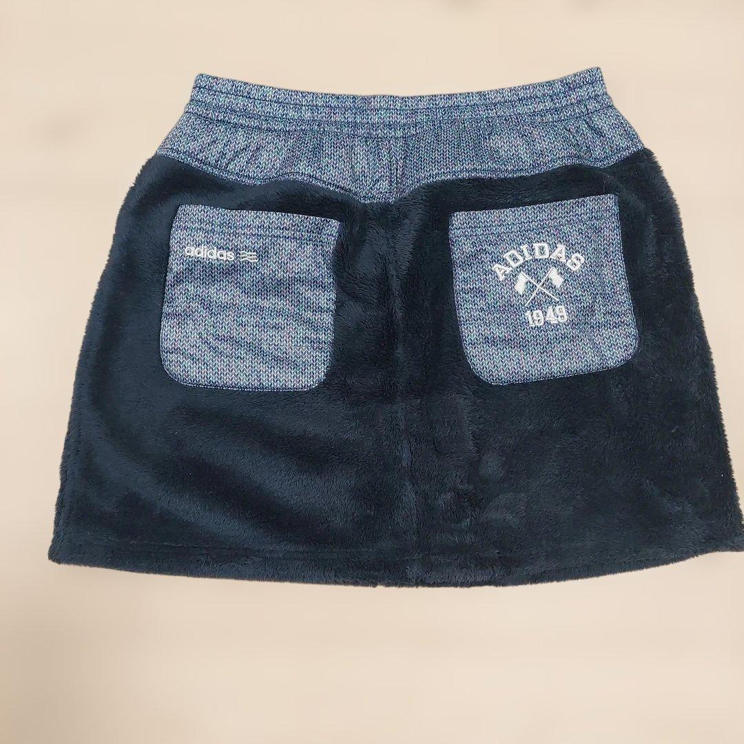 adidas フード付きベストスカートセットアップ　M　Ｌ　ゴルフウエア秋冬