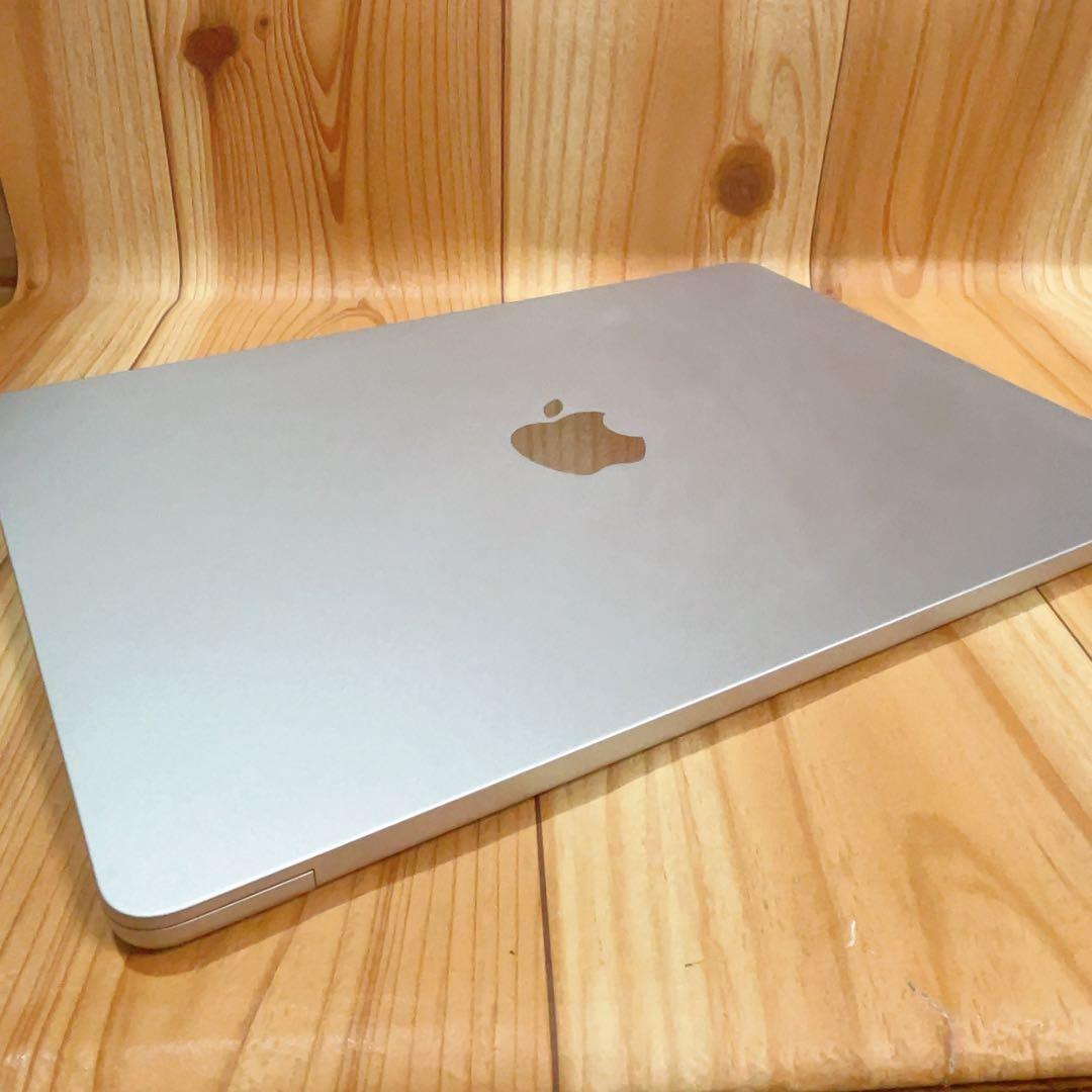 Apple MacBook Air 2022 本体 256GB 8GB 374A