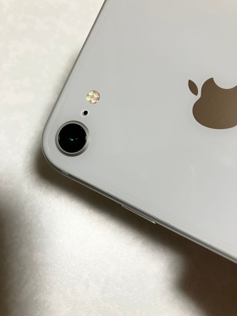 Apple iPhone 8 64GB シルバー【iFaceカバー付き】