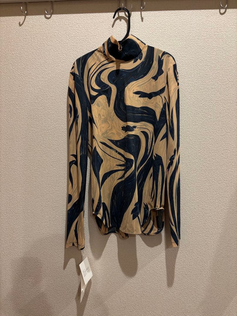 ス*ル様 mame Marble Print Jersey High Neck